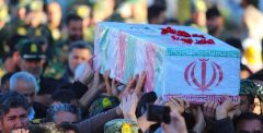 طواف پیکرهای هفت شهید گمنام در حرم مطهر