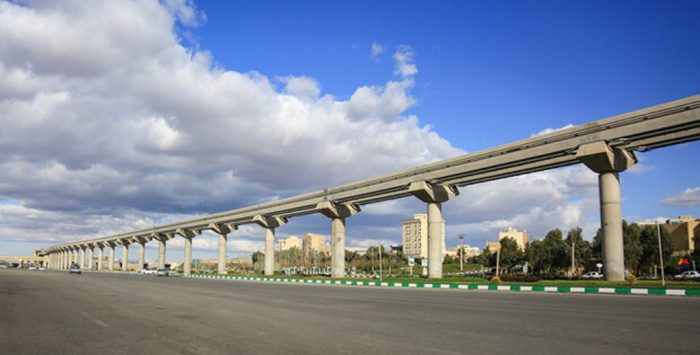 دستگاه قضایی قم خواهد تعیین تکلیف پروژه نیمه‌تمام مونوریل شد