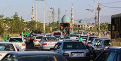 تصاویر هوایی قم‌نا از کاروان خودرویی مردم قم به یاد شهیدان خدمت