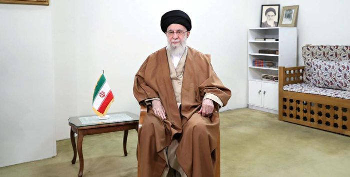 آیین بزرگداشت رهبر شهید در حرم حضرت معصومه(س) برگزار می‌شود