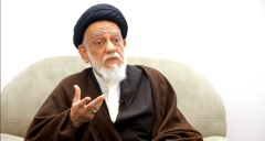 هرگونه تعرض به رهبر ایران، تعرض به امت اسلام است