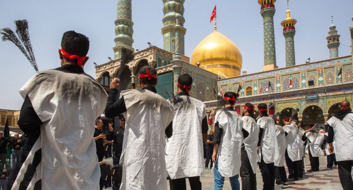 قم در روز عاشورا غرق در عزا و ماتم شد