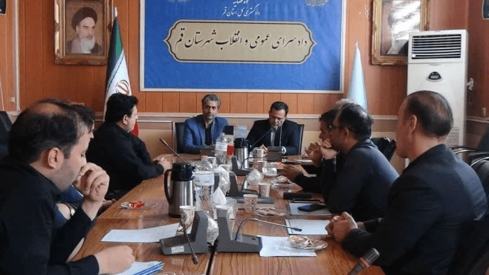 برخورد قضایی با فروشندگان غیرمجاز آب در قم