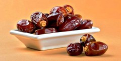 آغاز توزیع خرما در قم ویژه ماه رمضان