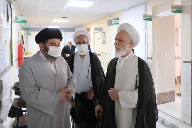 عیادت رئیس دفتر رهبر انقلاب در قم از آیت‌الله شبیری زنجانی